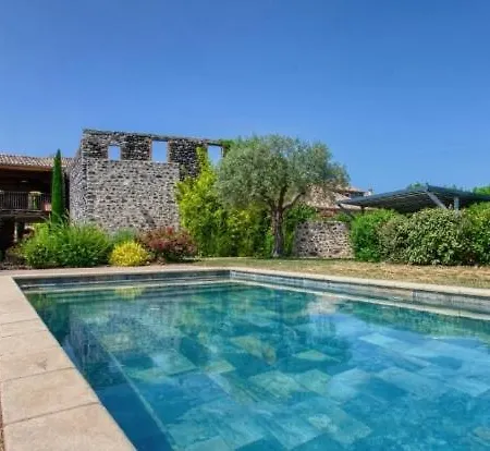 Belle Maison De Pierre Pour 10p, 4ch, Piscine Privative, Grand Jardin Clos 度假居