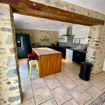 Belle Maison De Pierre Pour 10p, 4ch, Piscine Privative, Grand Jardin Clos 度假居